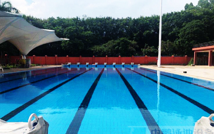 Swimming pool of Longhu linxiwan private villa in Zhengzhou