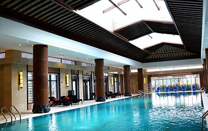 Swimming pool of Longhu linxiwan private villa in Zhengzhou