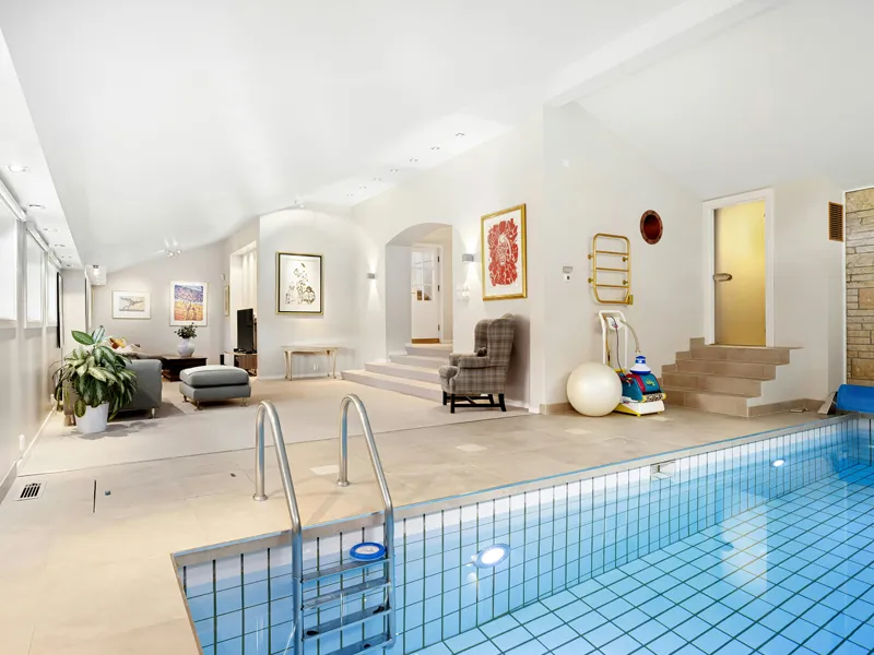 Villa Swimming Pool Equipment Solutions